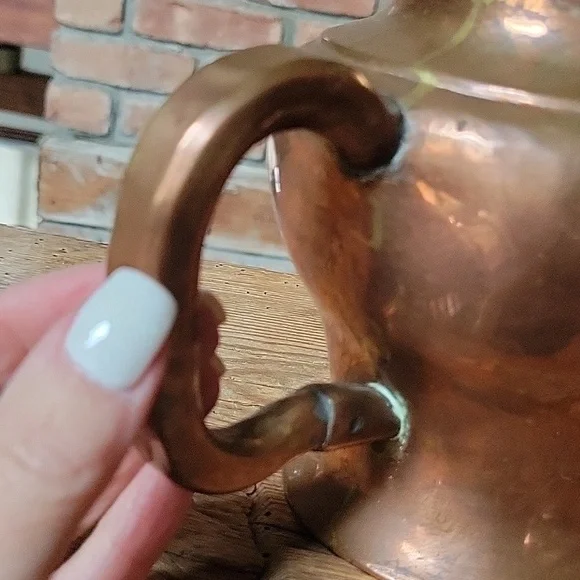 EARLY 20th CENTURY Copper Teapot with Brass Accents - Picture 7 of 10